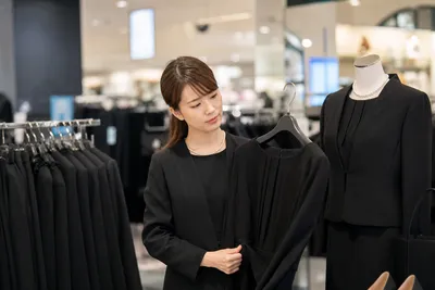 イオンで喪服は買える？価格・品揃え・注意点を解説